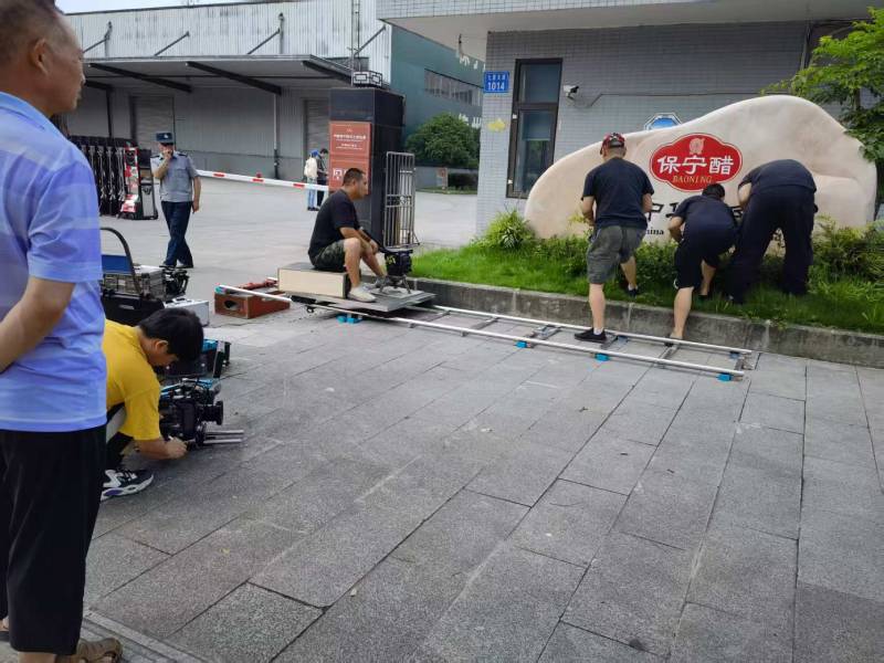 鹰手营子矿区TVC拍摄：制造业专属TVC方案，用镜头展现企业硬核实力！